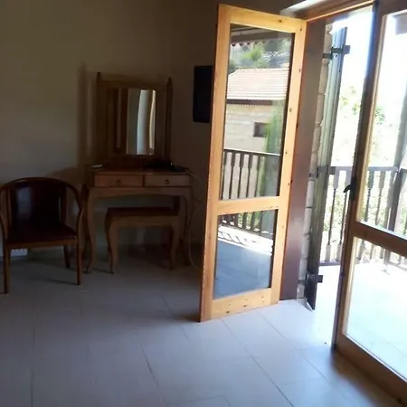 Vilă Estian Cyprus Villas