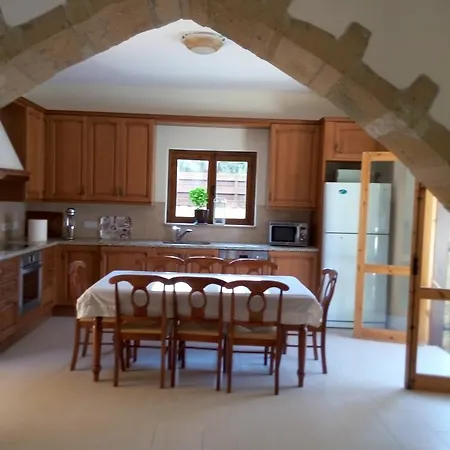 Willa Estian Cyprus Villas *